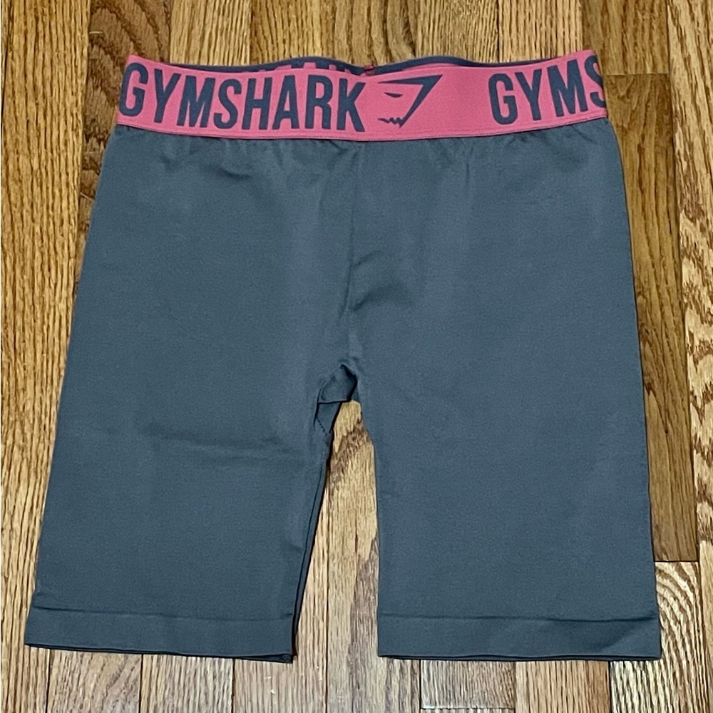 New Gray and Pink Gymshark Biker Shorts Small